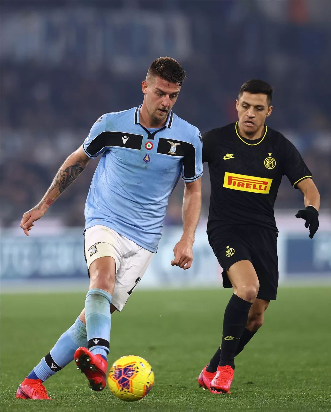 柯洁看着某 柯洁看着某