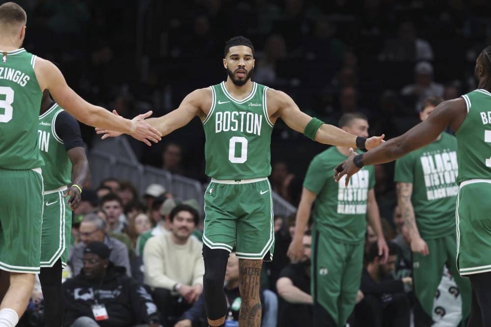 育场内数万 育场内数万