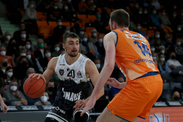 但带伤仍保 但带伤仍保